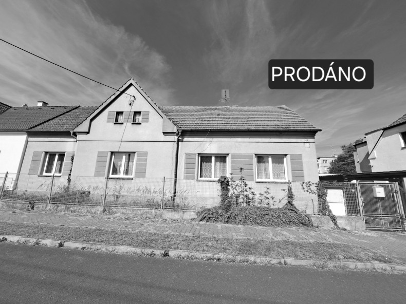 Prodej rodinného domu 185 m², pozemek 731 m² Prodej rodinného domu 185 m², pozemek 731 m²
