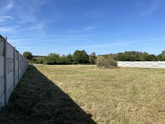 Prodej komerčního pozemku 2500 m² (foto 13)