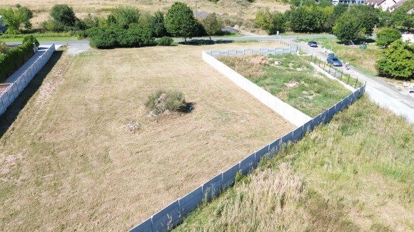 Prodej komerčního pozemku 2500 m² (foto 7)