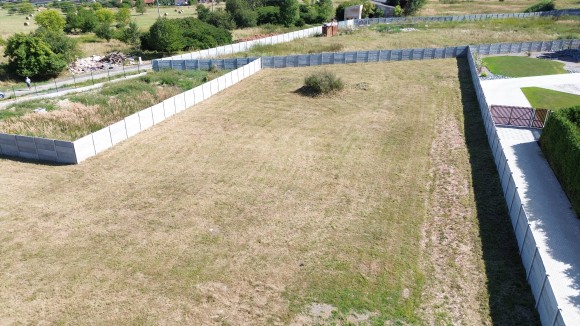 Prodej komerčního pozemku 2500 m² (foto 10)