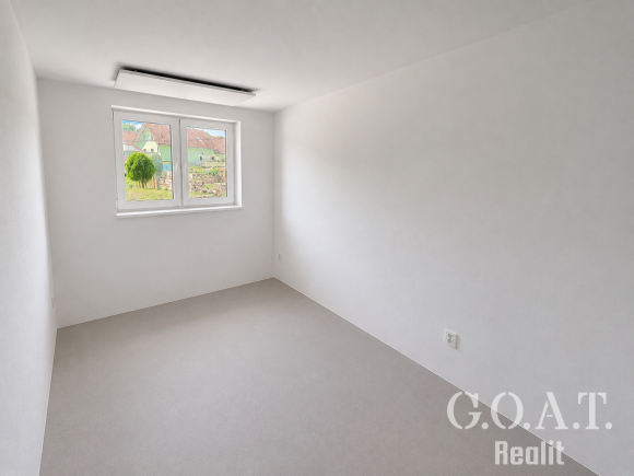 Prodej rodinného domu 95 m², Nevřeň (foto 8)