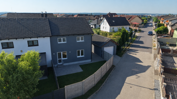Prodej rodinného romu 90 m², pozemek 157 m² Vejprnice (foto 1)