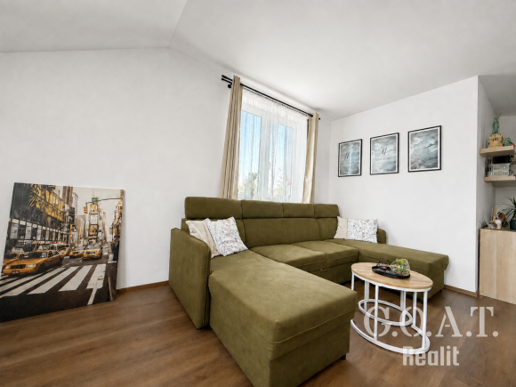 Prodej bytu 4+kk 81 m² Vochov (foto 7)
