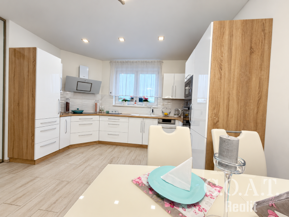 Prodej bytu 3+kk 68 m² Vochov (foto 2)