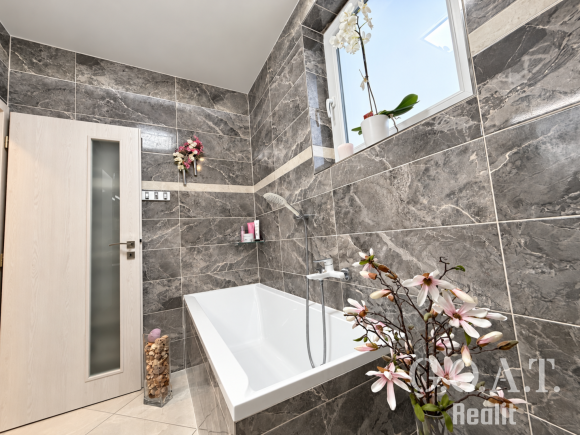 Prodej bytu 3+kk 68 m² Vochov (foto 6)