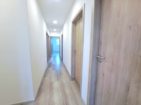 Prodej rodinného domu 4+kk , Vejprnice (foto 8)